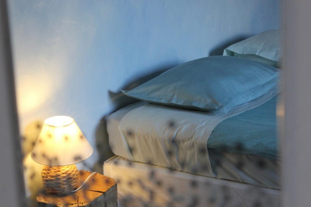 Bed and Breakfast La Bicyclette Fleurie Villemoirieu Номер фото