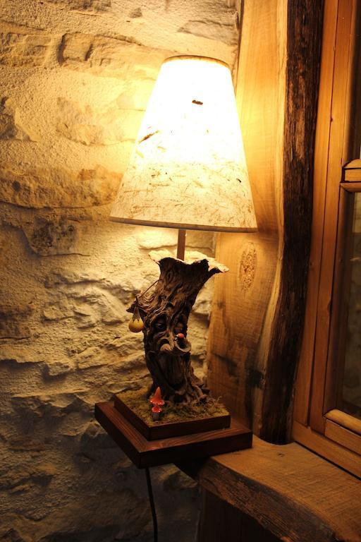 Bed and Breakfast La Bicyclette Fleurie Villemoirieu Номер фото